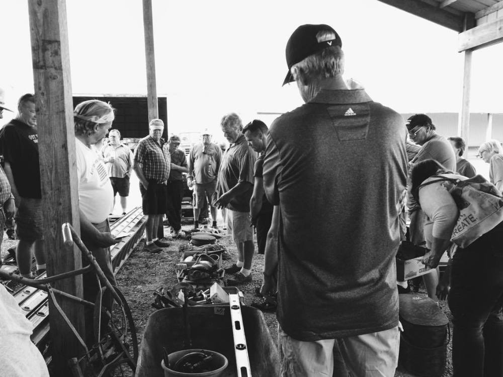 14315727_674700152706698_1366964534_o